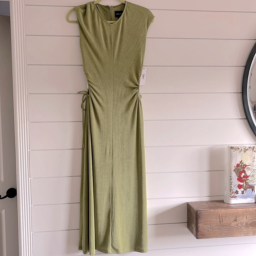 Donna Morgan Maxi Dress NEW
